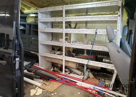 2017 Ford Transit T-250 z USA, uszkodzony, nr VIN 1FTYR2CM6HKB01899